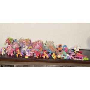 MLP My Little Pony‎ Figures 2002 Lot Of 22 Ponies, Scooter Plus 21 Accessories
